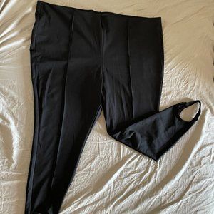Plus Size Crease-front Stirrup Leggings